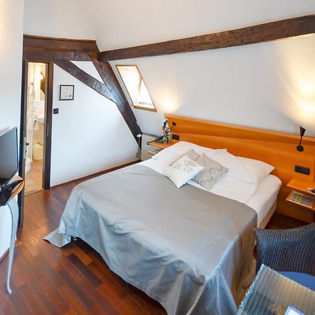 Restaurant & ****Hotel Hoeerhof Idstein Room photo